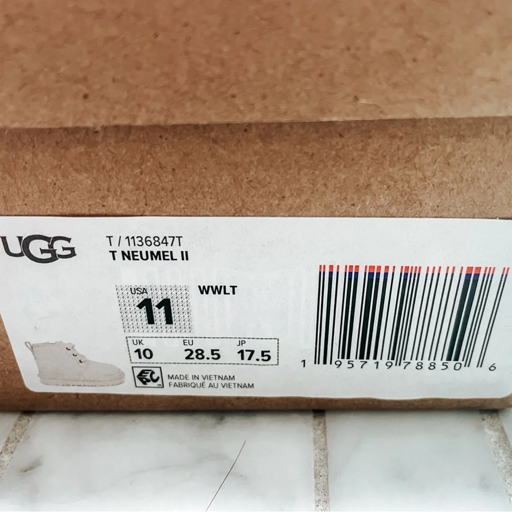 UGG Neumel II Toddler Boots | White Leather | Size 11 | Lace Up Zip | New in Box